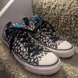 Converse shoes - Women's US size 9